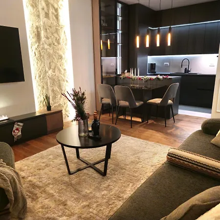 Riviera Apartament *